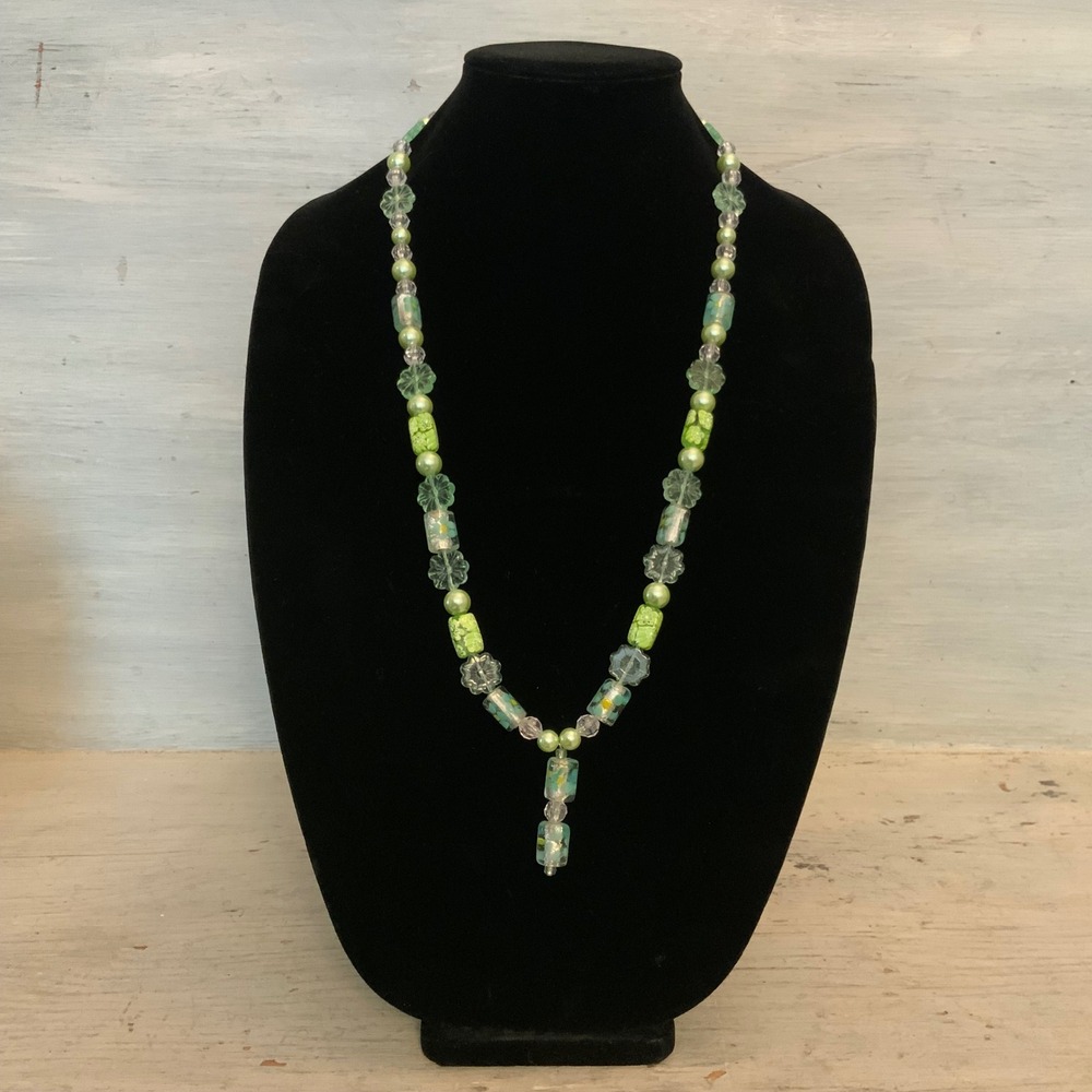 Hand Beaded Multitextured Green Floral Dangling Drop Pendant Necklace 33" GC